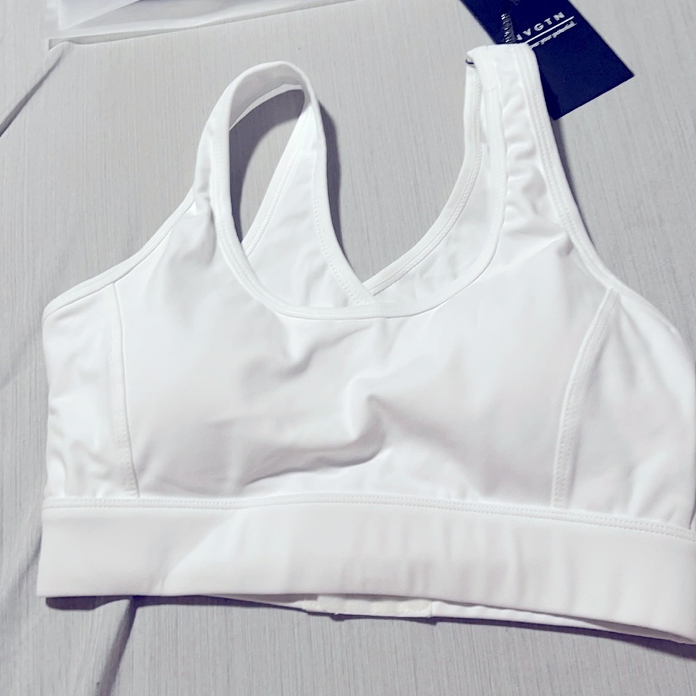NVGTN size small Allure sports bra